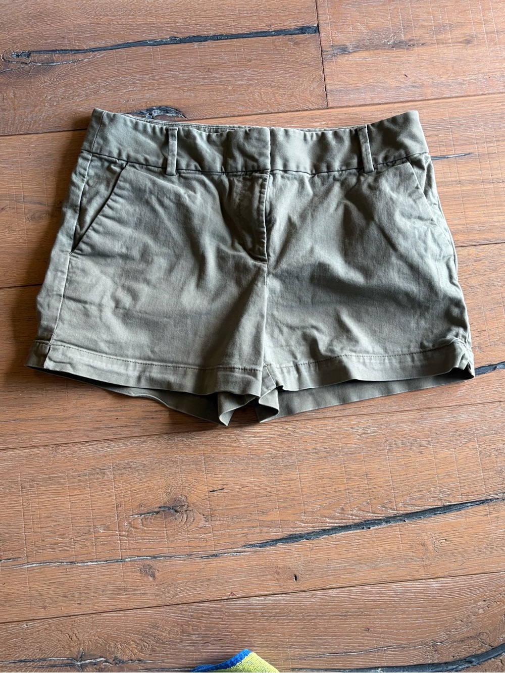 LOFT Women's Shorts Set in White, Blue, and Olive - Picture 8 of 11